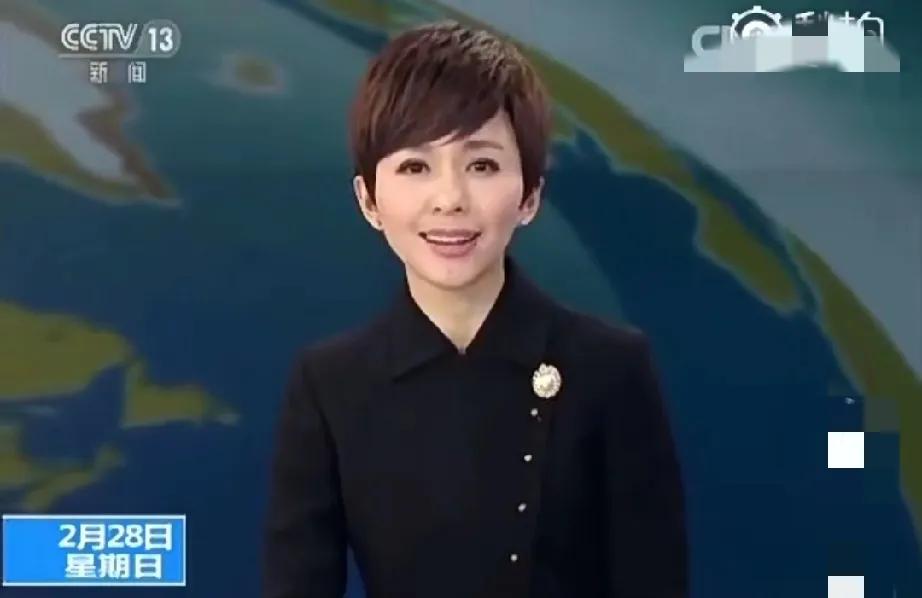 发现一个很奇怪的现象，央视有很多颜值气质双一流的美女主播，可现在好多都到了40-