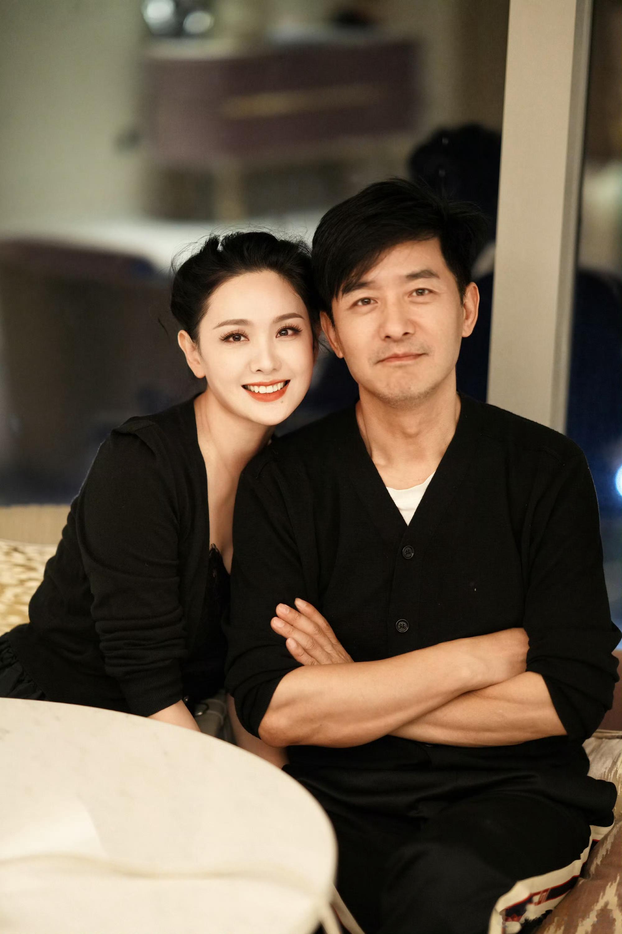 程莉莎沉迷郭晓东披哥初舞台 程莉莎这是把家变成练功房了吧！满脑子都是郭晓东的《梅