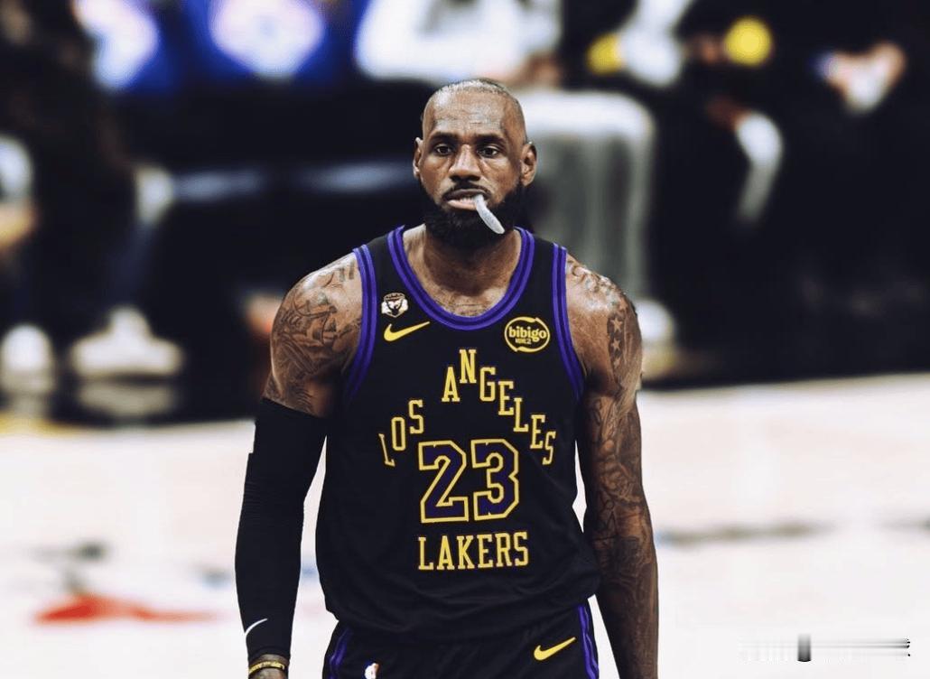 20年夺冠后仅赢下三轮系列赛！美媒：为詹姆斯湖人生涯进行评分吧
 
今日NBA季