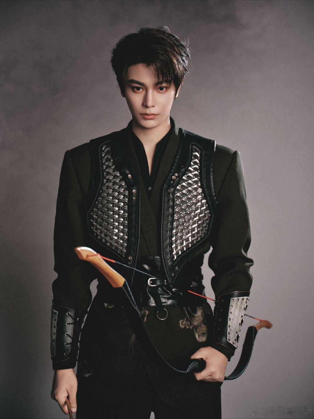 丁禹兮张海虾 dyx丁禹兮南部档案 夏日的阳光炽热，但远不及你给予我的勇气更温暖