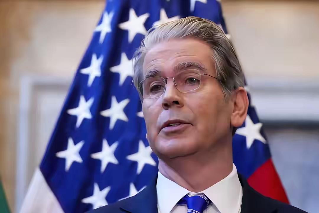 达沃斯好戏连台，美国财长罕见“表扬中国”，又说了一句更震惊的话：中国制裁日本，那