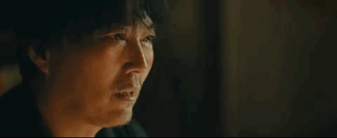 #剧是刚看的乳腺是刚堵的##微暗之火一集比一集气人# 被继兄Q犯，后妈恶毒，亲爸