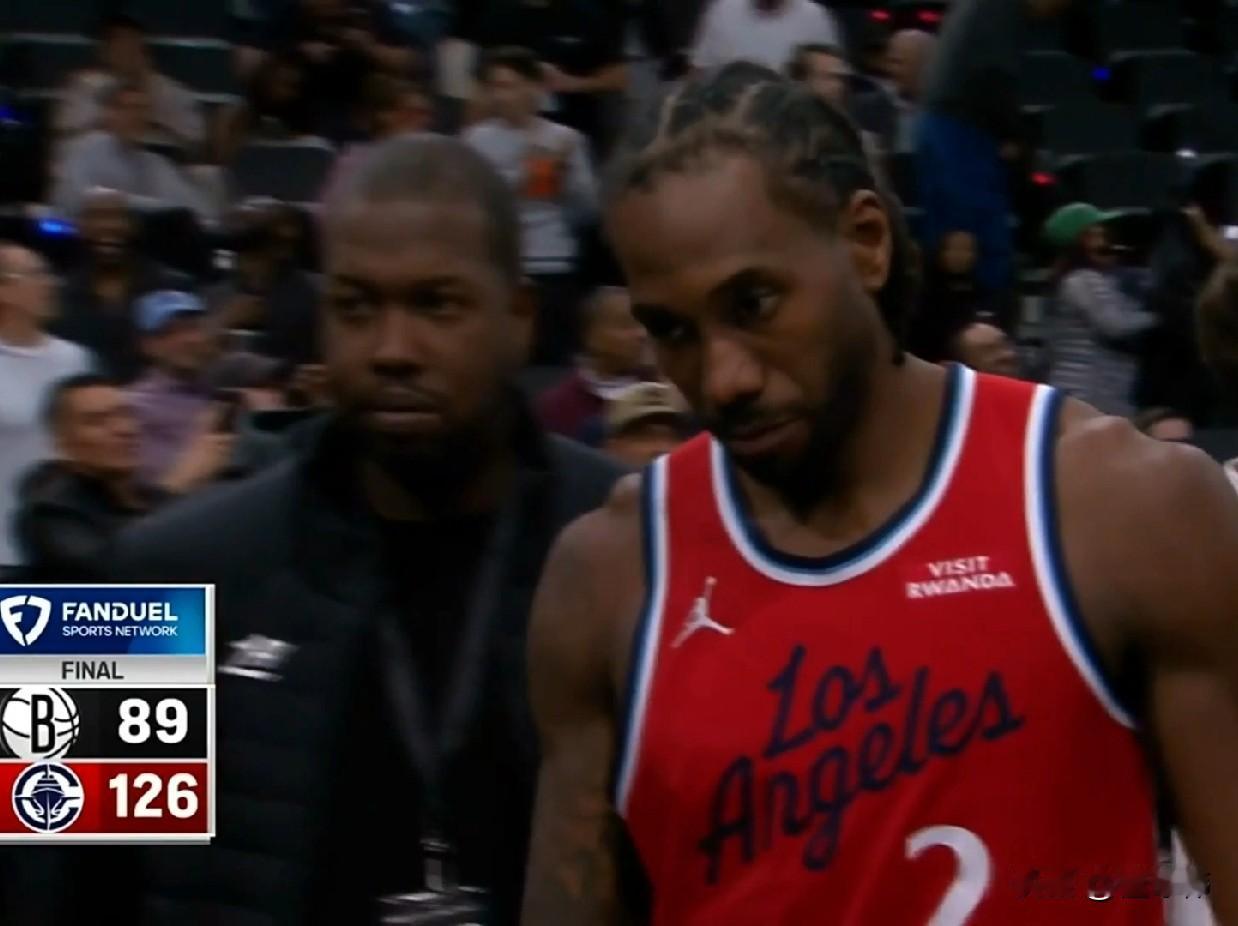 必须保护小卡！泰伦卢谈伦纳德：

“小卡回来之后。”

“我们球队更加稳定。”