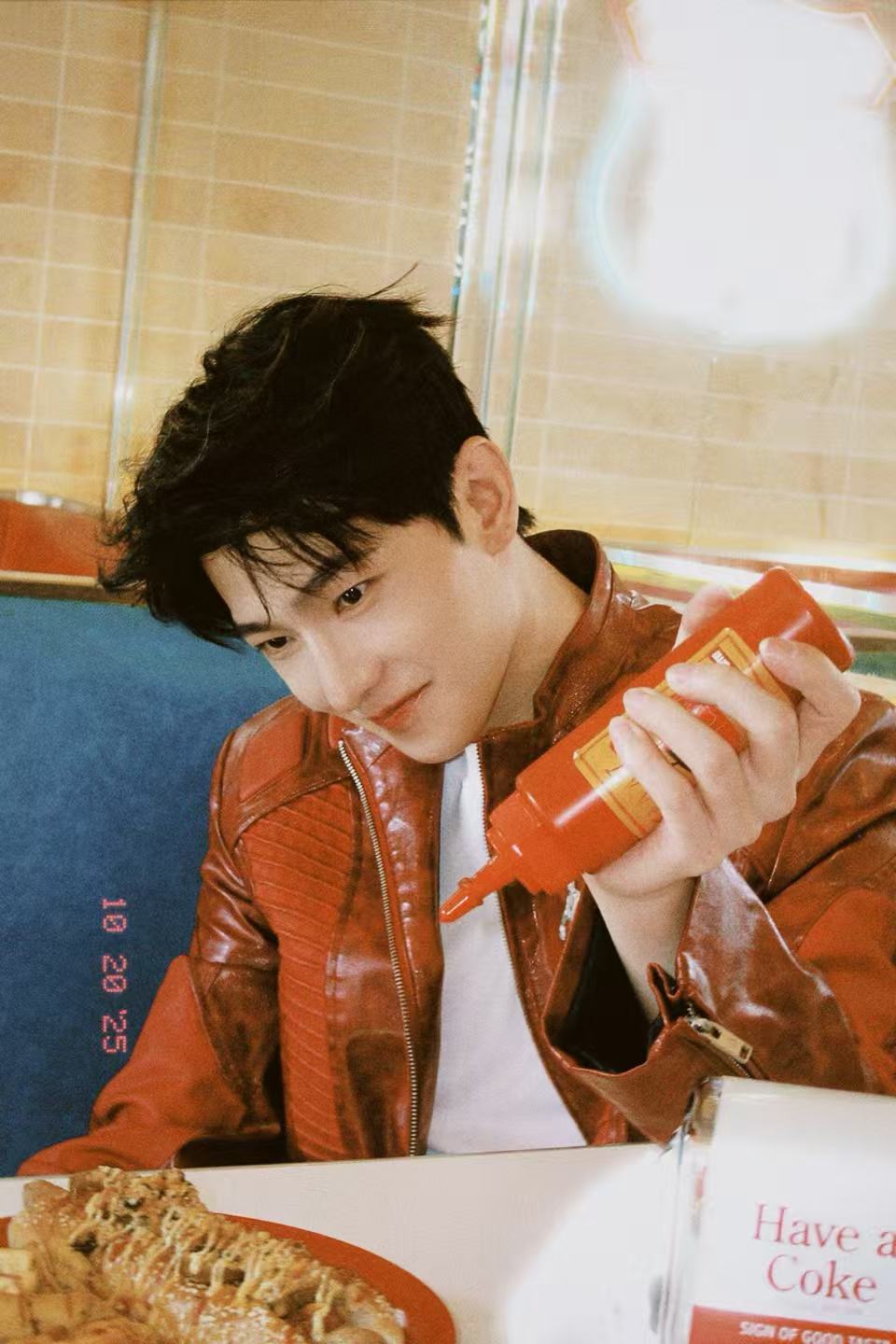 杨洋ccd九宫格杨洋九宫格ccd杨洋别太帅了 ​​​