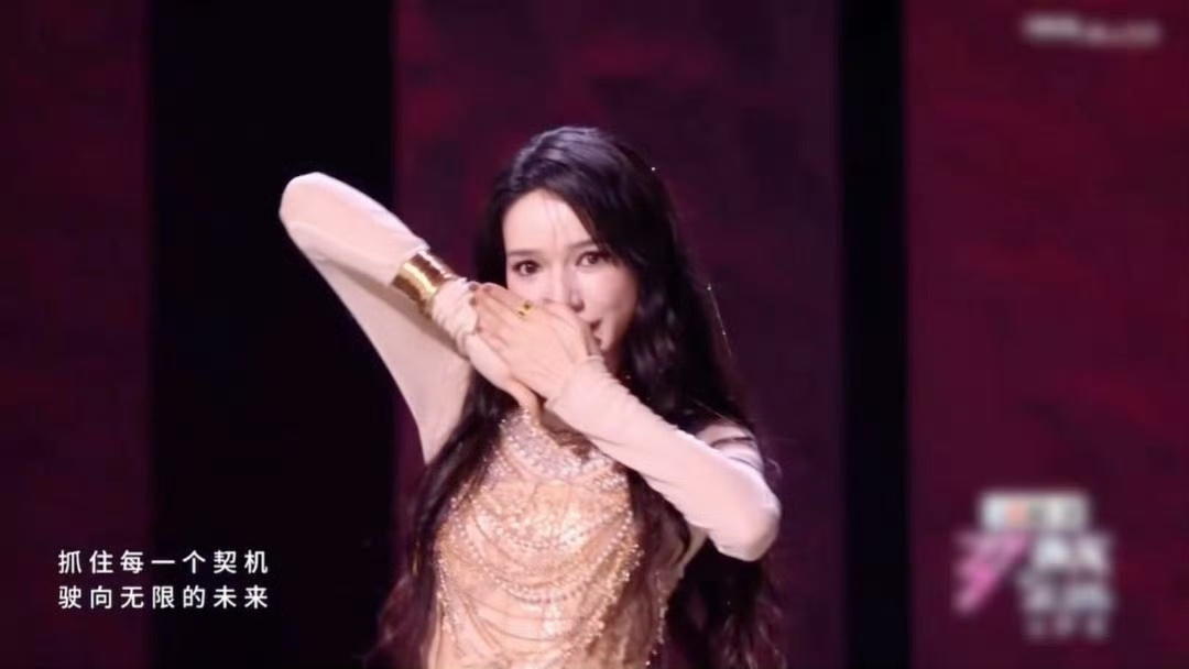 代斯歌词代斯浪姐歌词他们不愿看到我赢代斯初舞台那句“他们不愿看到我赢”简直像提前