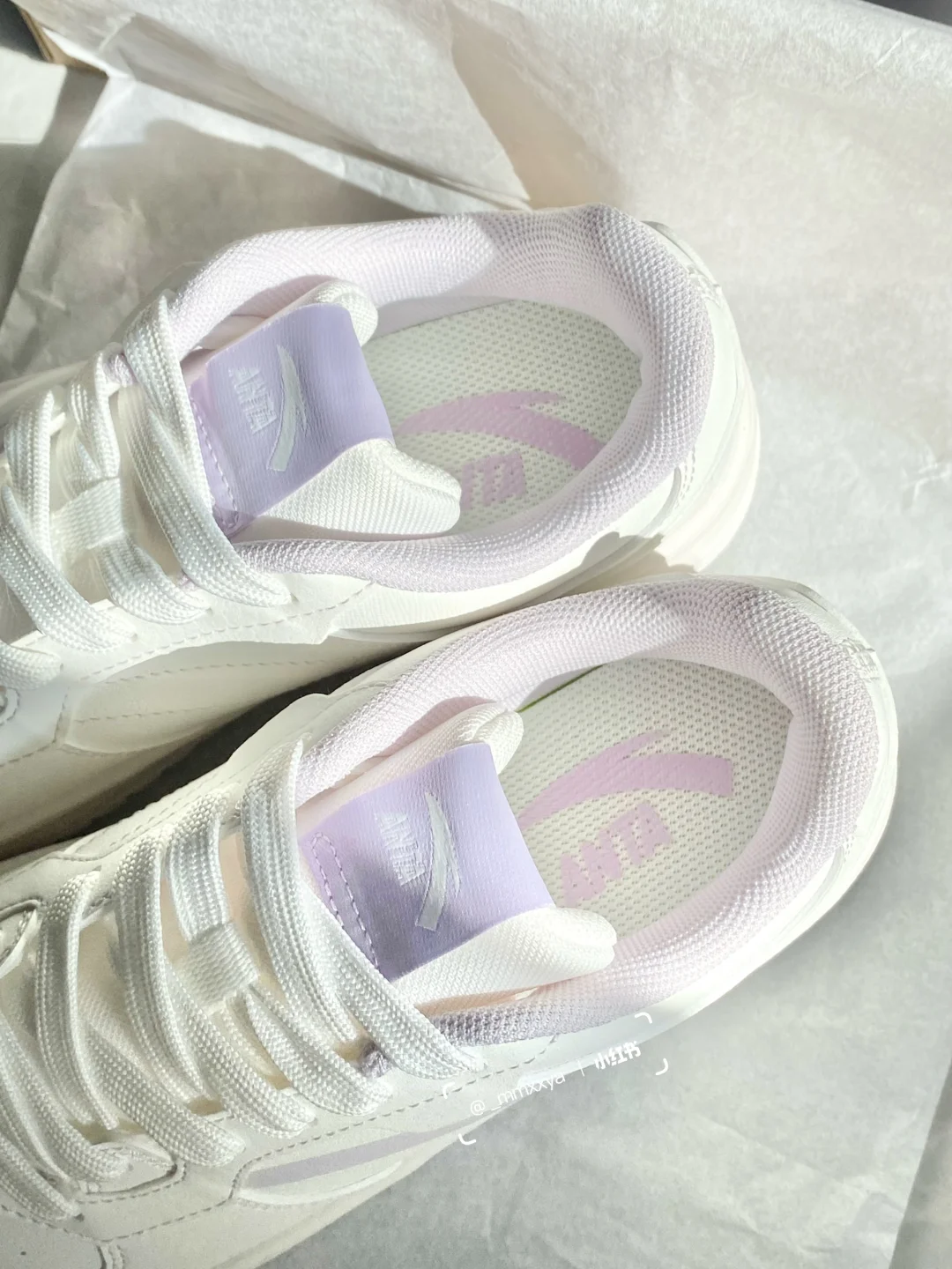 又是被官网图耽误的一双……芋泥安踏好好看啊