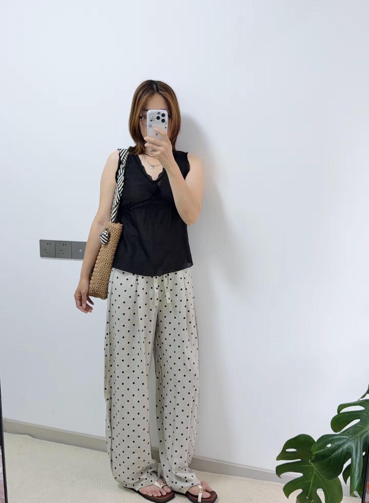 普通宝妈一周简约舒适穿搭，不买贵的只买对的，全都是百元内的衣服，每一件都很喜欢！