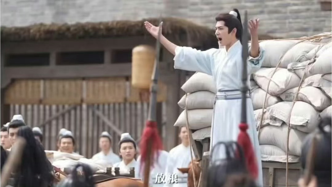 费振翔夸杨洋燃点非常高不让江山导演现场夸杨洋 打戏完成度都很高 