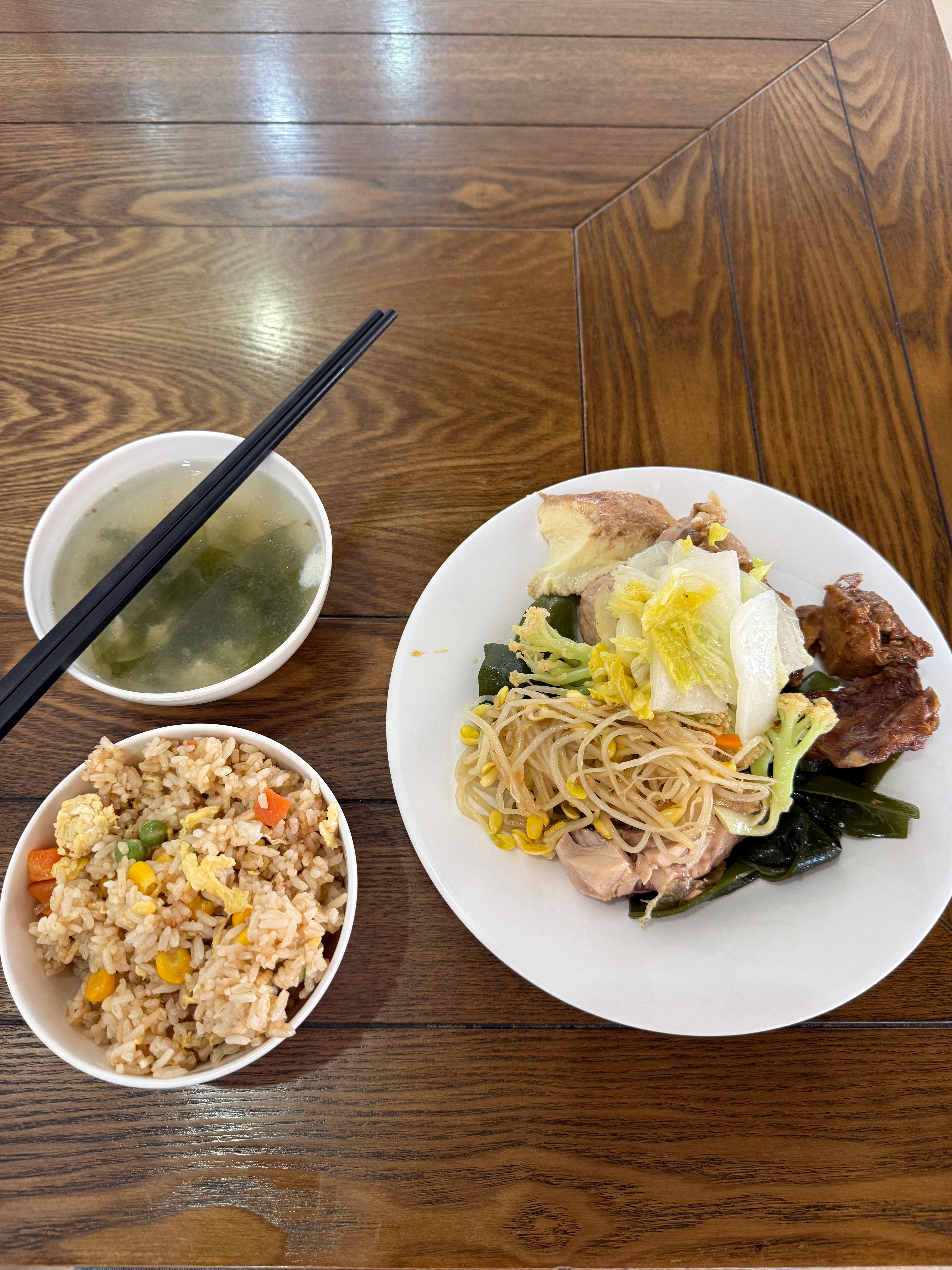 高速服务区自助餐～每人39元～菜品和价格咋说？