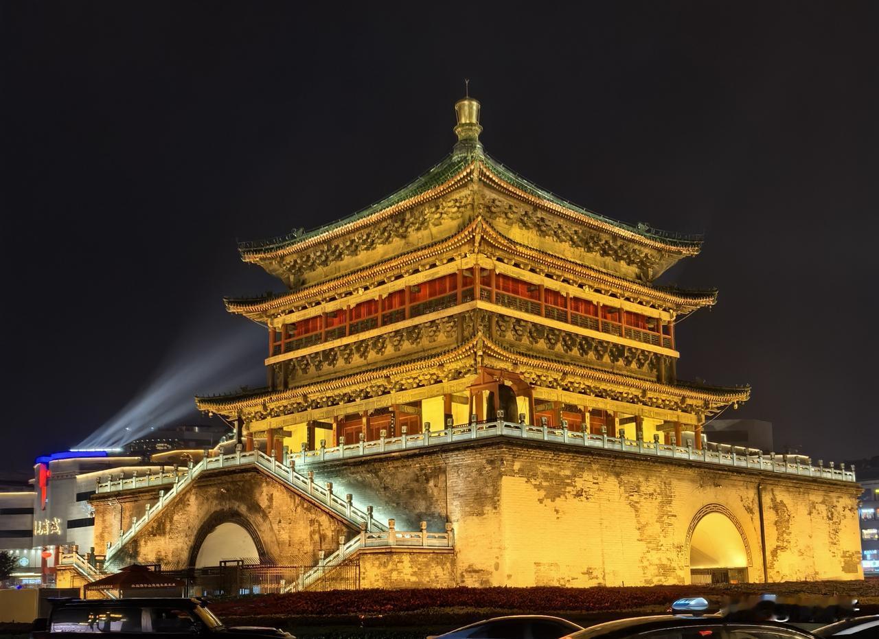 跟大家分享一段我的亲身经历。今年十月，退休后的我百无聊赖，某天突发奇想，开启了一