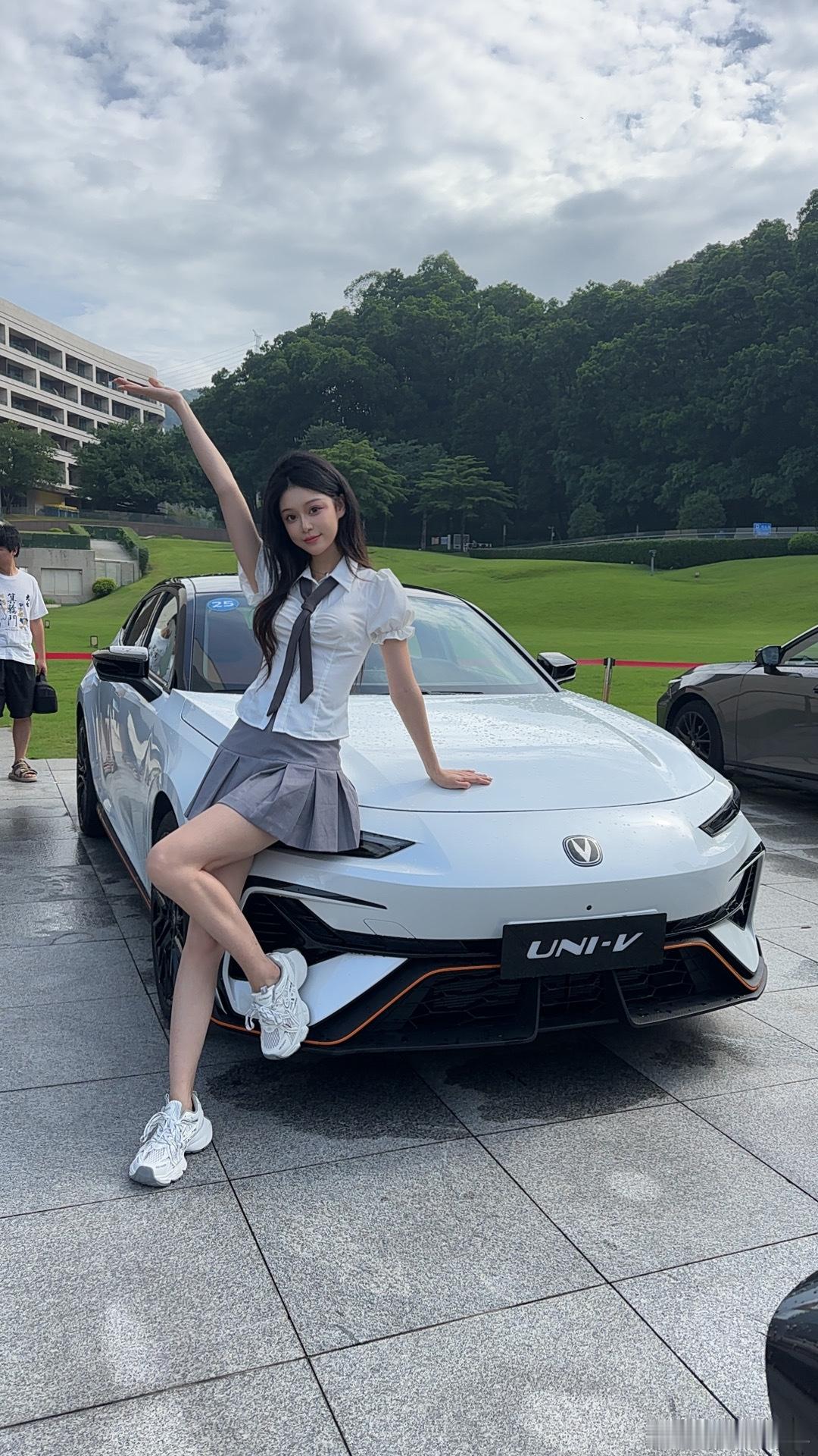 UNI-V都已经出到第三代了！赛道模式老狂野啦！！快来试试吧！！！ ​​​