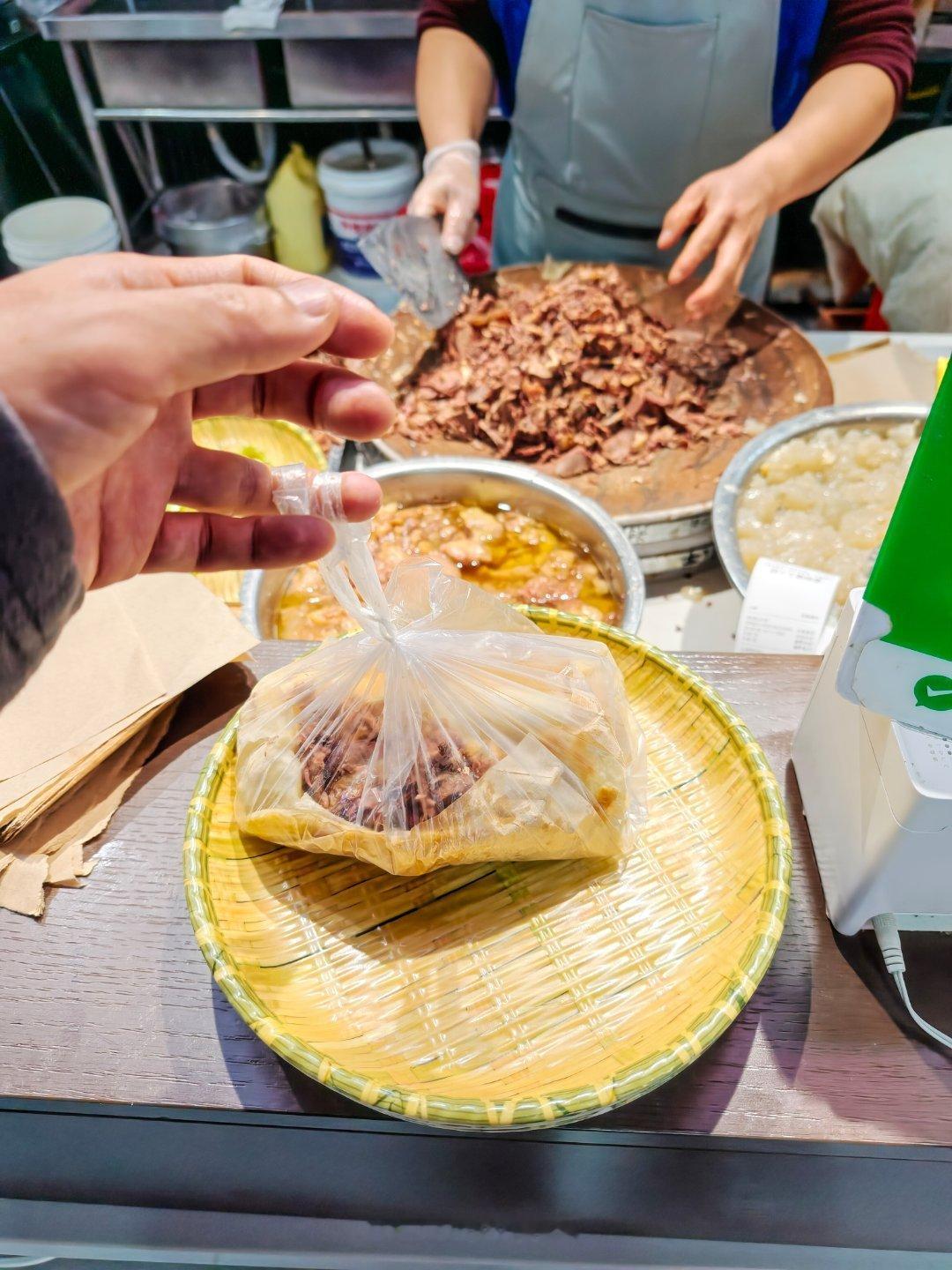 这么近 那么美 周末到河北今天吃驴火从医院走过来也就六七分钟，还行但是驴火要十块