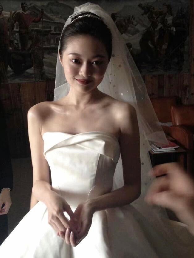 晚晚同款 中老年秋裤晚晚最近风评逆转，靠做女装又大赚一笔 接这样的事业运 ​​​