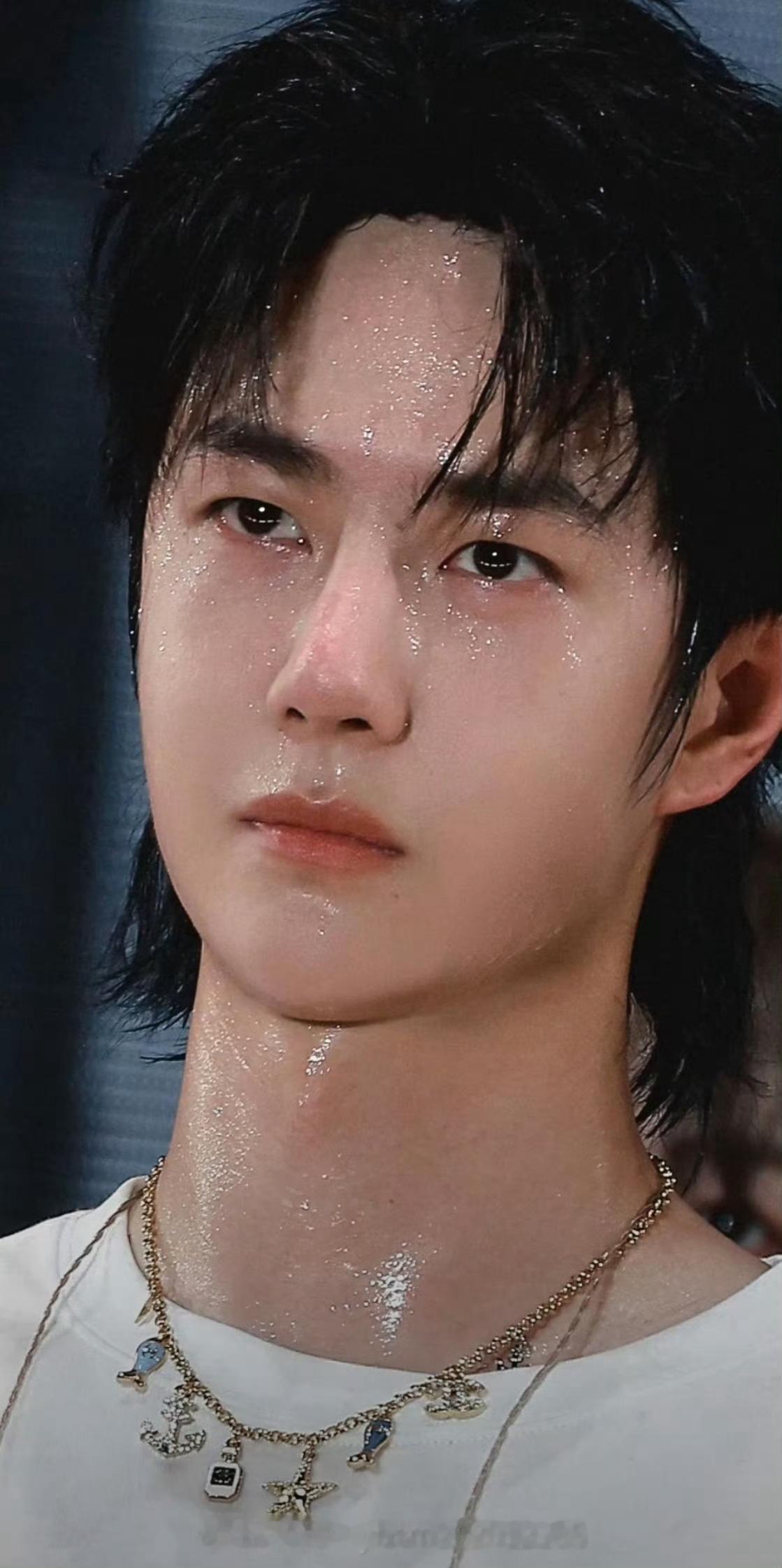 出汗也好好看🤤 ​​​