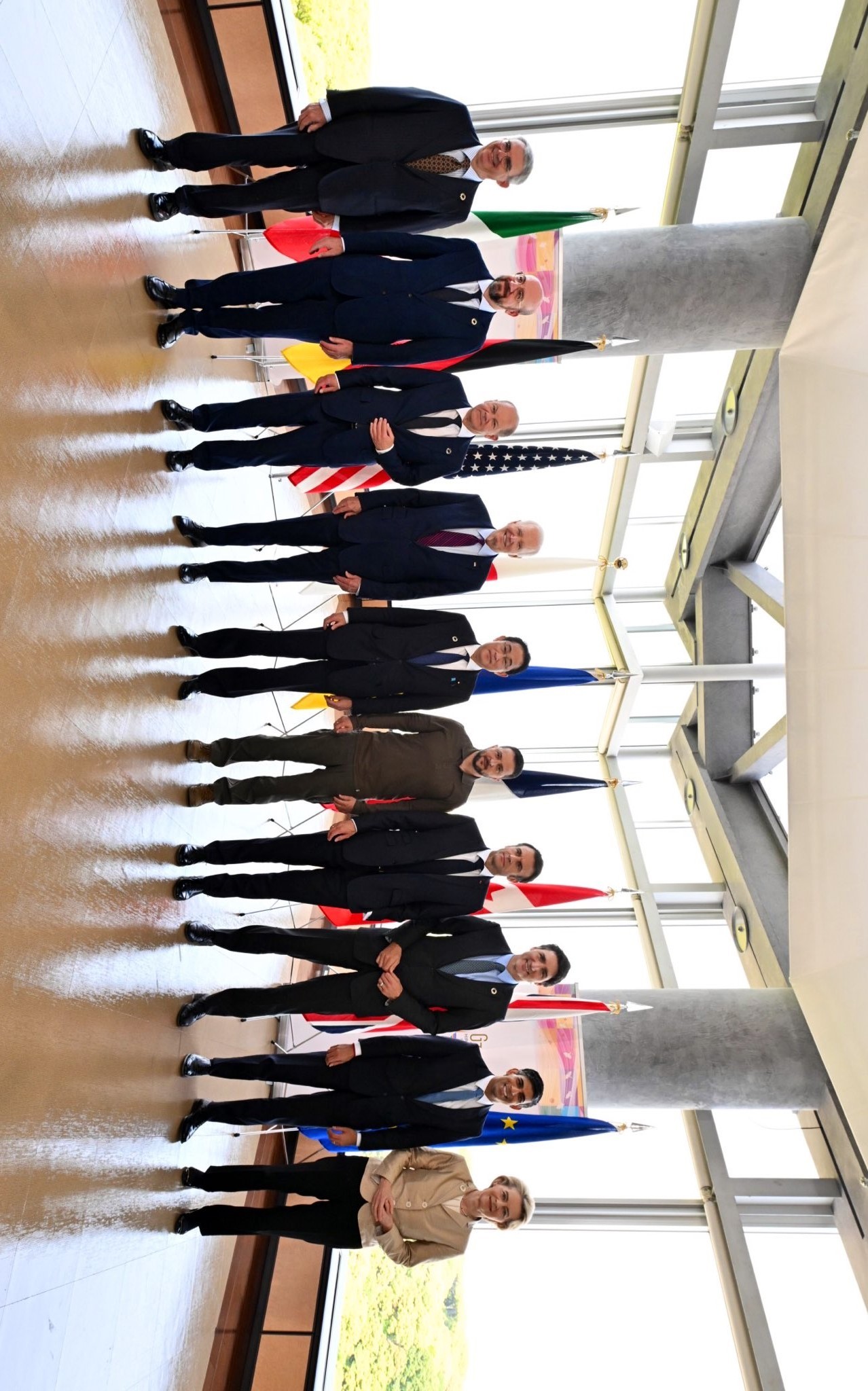 俄罗斯外交部长拉夫罗夫20日指控！[围观]G7不只要打算要在战场上击败俄罗斯，还