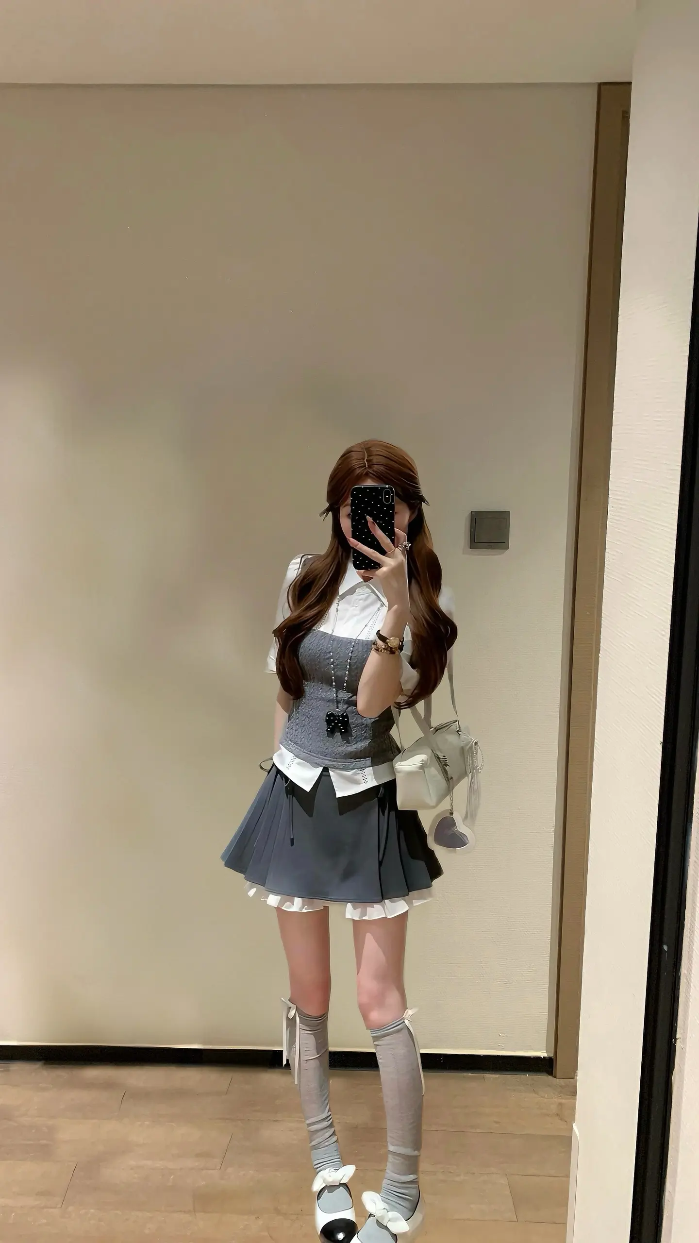 夏季约会出游穿搭。