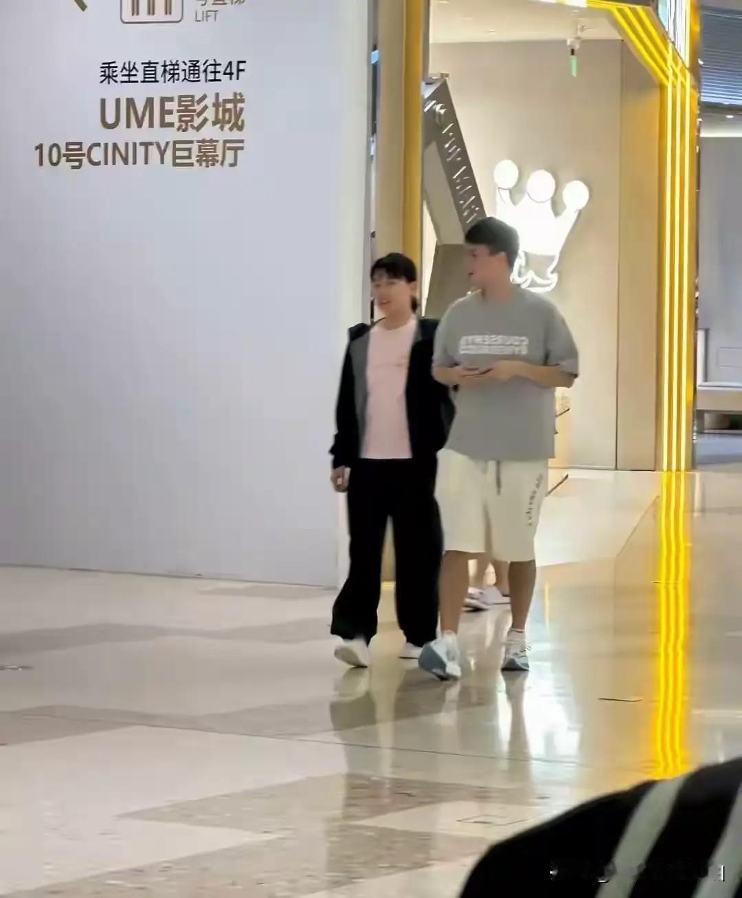 好感慨：陈幸同周启豪大大方方约会“太难得”了

我相信老乒迷都知道，以前国乒是不