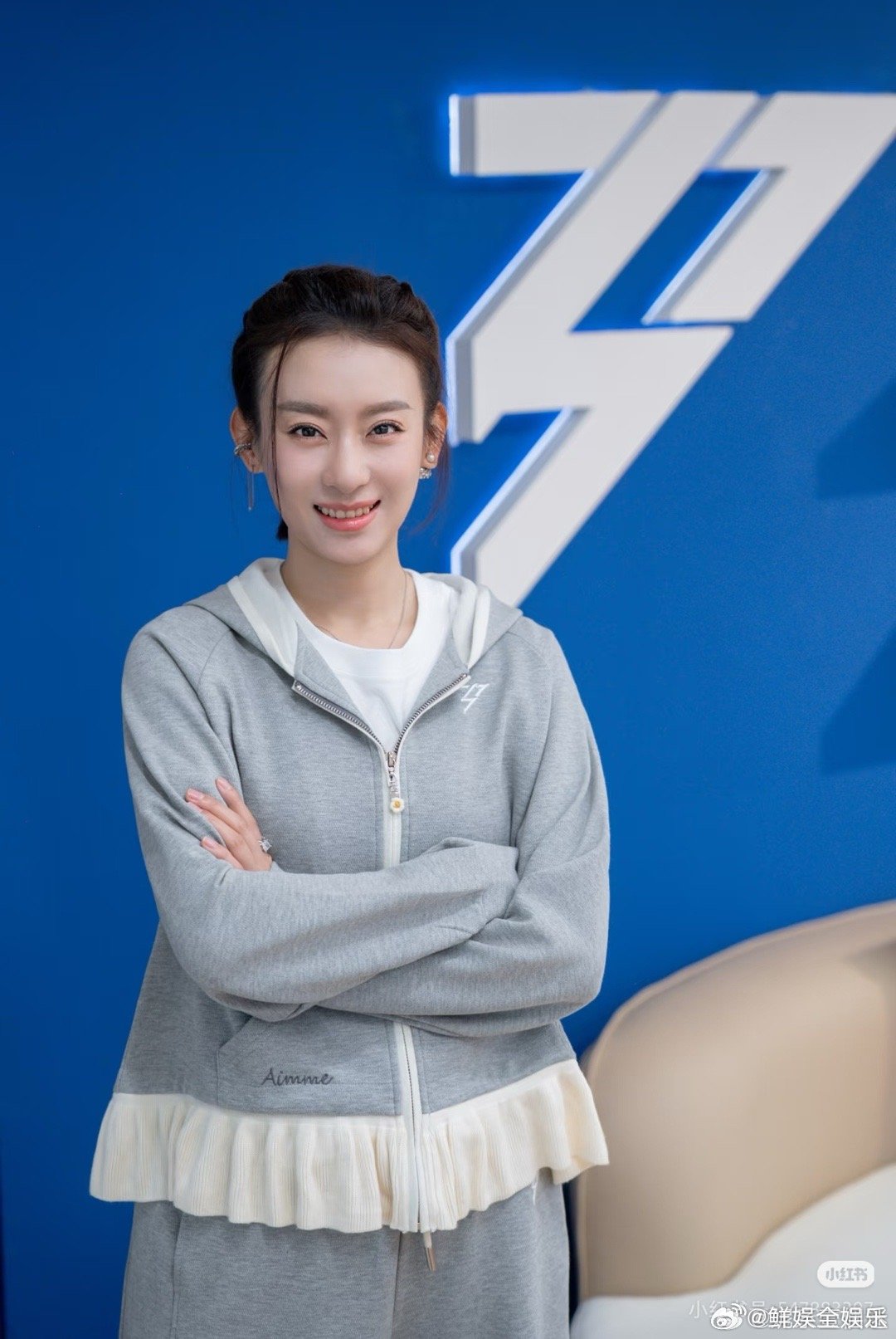 细节控实锤！侯宇小考写一整手小抄，认真对待每一次考核侯宇小考写了一整个手的小抄乘