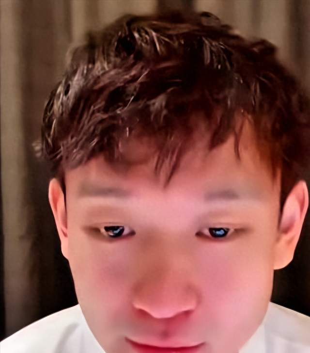黑樊振东，拉踩张继科，蹭王楚钦流量，原来他才是国乒挑事的