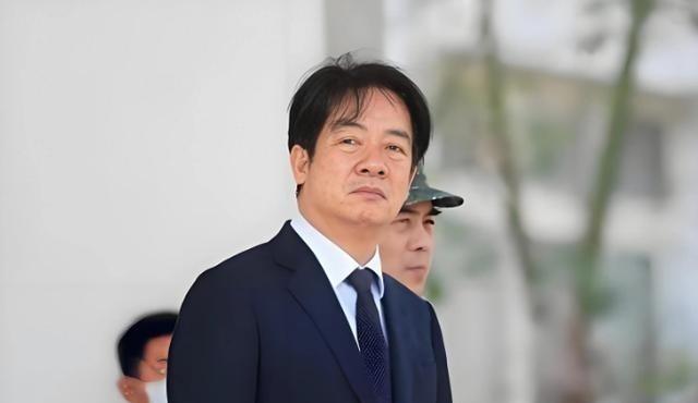 赖清德强拆蒋介石像，高喊“台湾不属中国”，国台办下定最终结局。真是让人想不到，赖