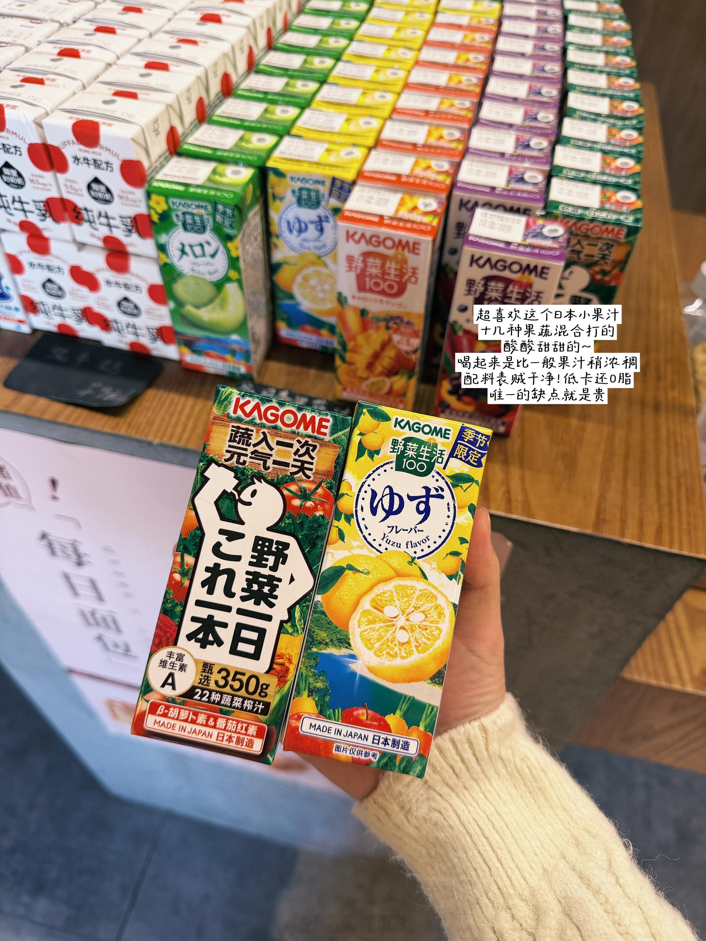 扎扎好喜欢狗狗可颂🥐！！！狂炫 对好吃的小零食早已祛魅每次喂食都无比冷静的小扎