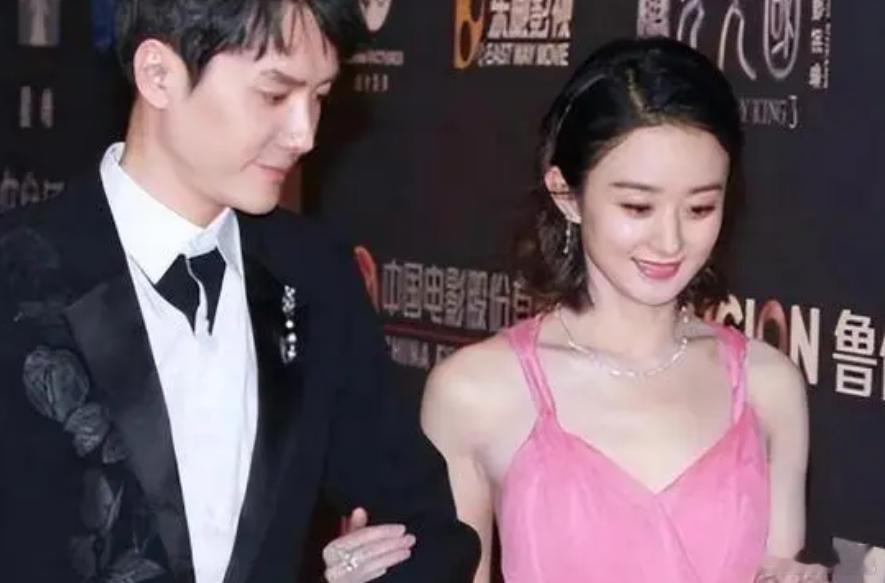 看看冯绍峰，再看看赵丽颖的字…让多少人哑口无言[笑cry] ​​​