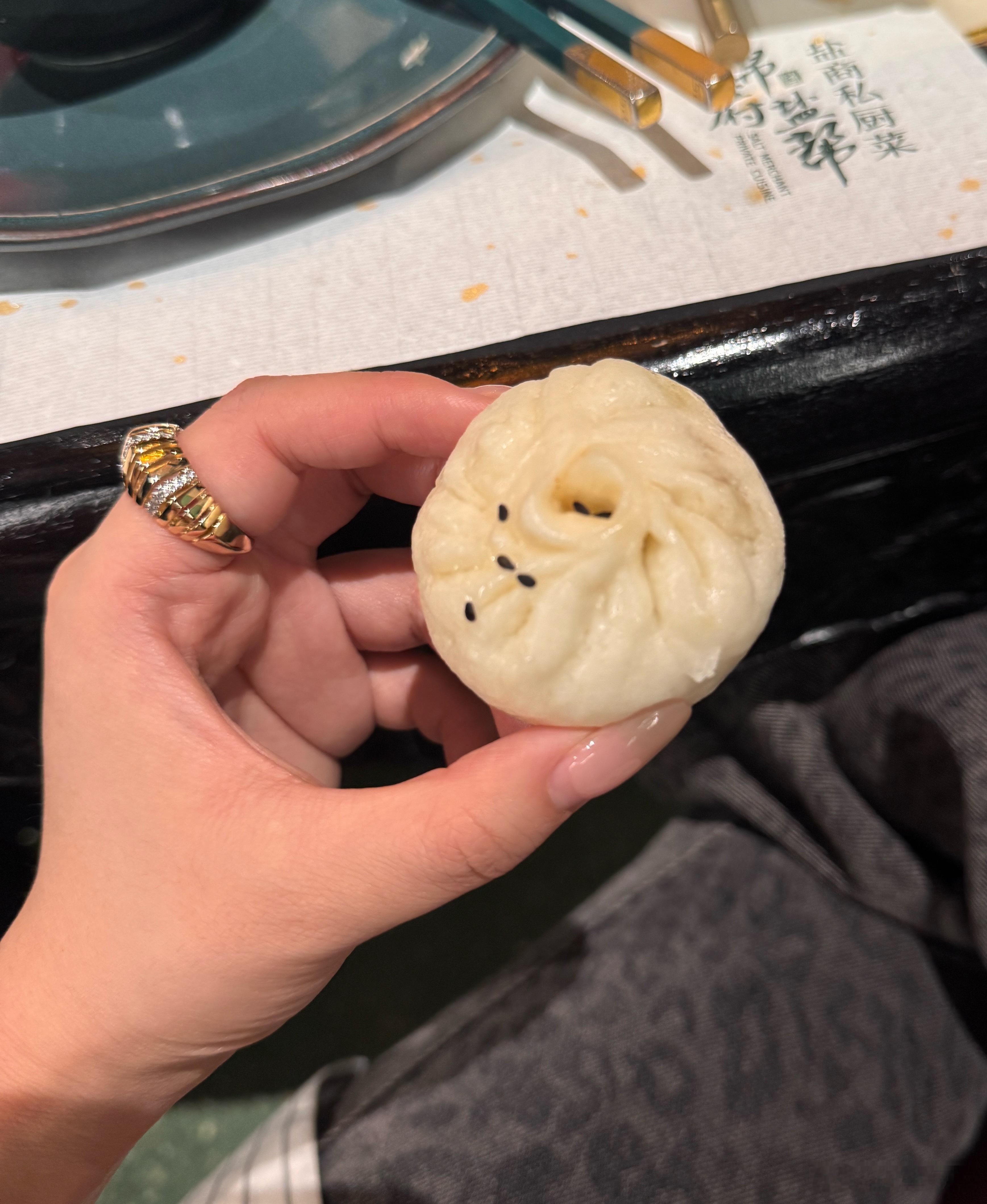 没有碳水，我可怎么活[doge]咱们就是说一口炫一个！  ​​​