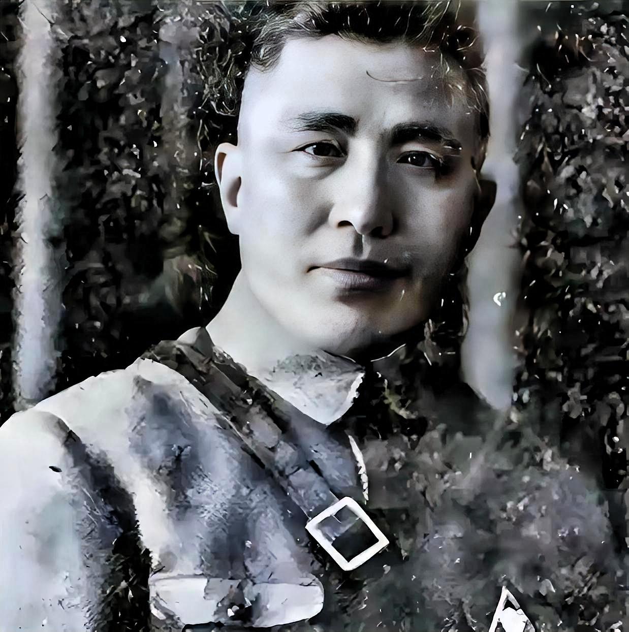 蒋介石最恨的叛将从来不是傅作义，也不是陈明仁，而是这位他亲手捧上高位、潜伏近二十