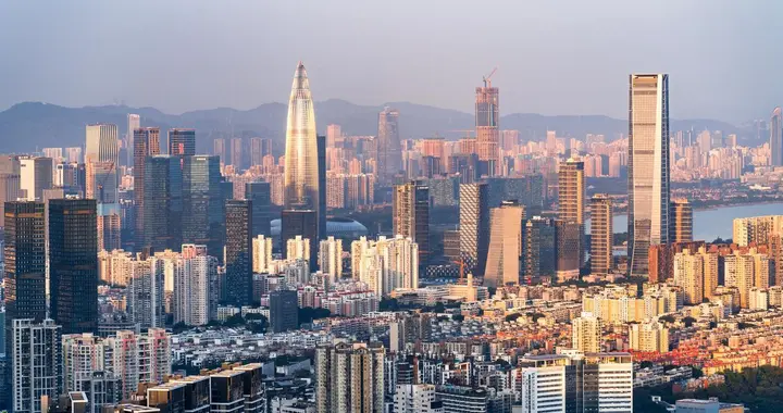 中国“打工人”第一城，诞生