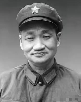 真正的低调从不用刻意宣传，默默活成了普通人

世间最难得的低调，从不靠热搜渲染，