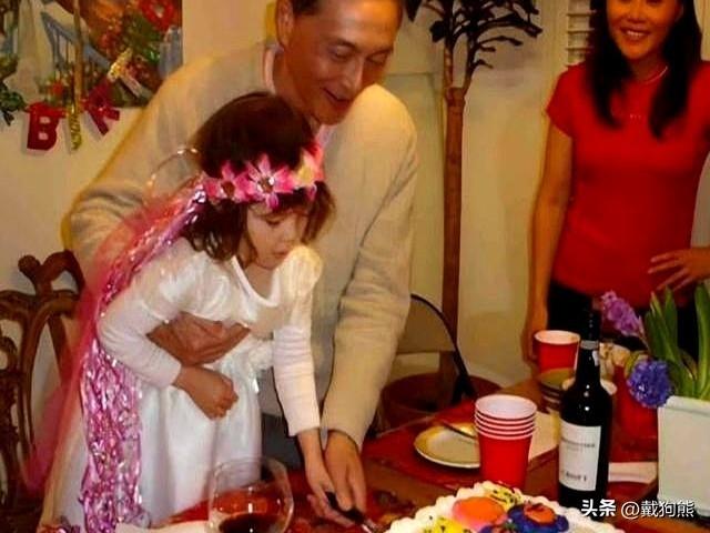 传奇人生，谷爱凌的外公谷振光，于‌1932年3月3日出生在上海‌，青年时期考入‌