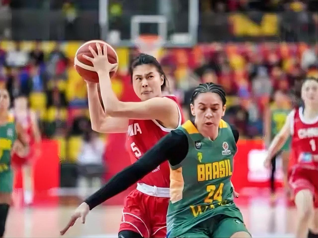 亚洲女篮现役十位神投手：中国女将能排第几？

1、山本麻衣，日本队控卫，身高1.