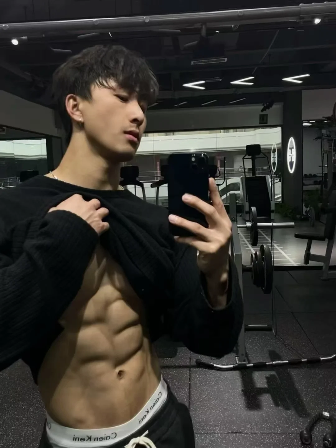 健身博主瓜子卖车初尝试 简直太香了