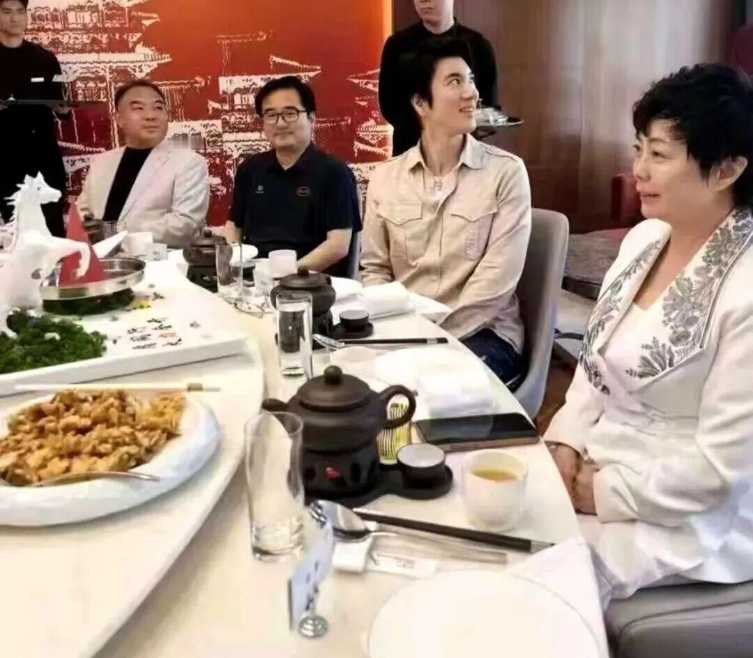 【确认！王力宏出席5月18日腾势N9闪充版发布会，“改变世界”神级现场要来了】腾