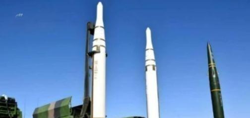如果美日韩印越菲六国真的联手挑衅中国，别说赢了，光是这支“联合大军”一出现，整个