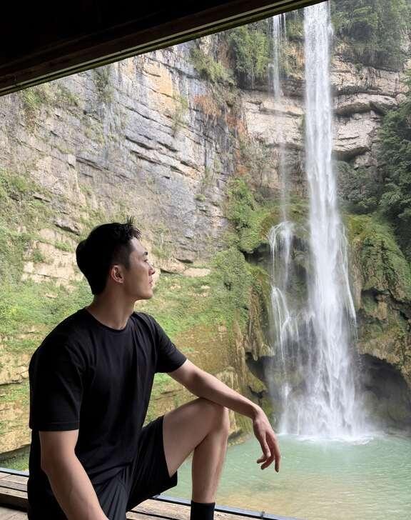 吸收一下白噪音
瀑布 山水人间值得热爱
