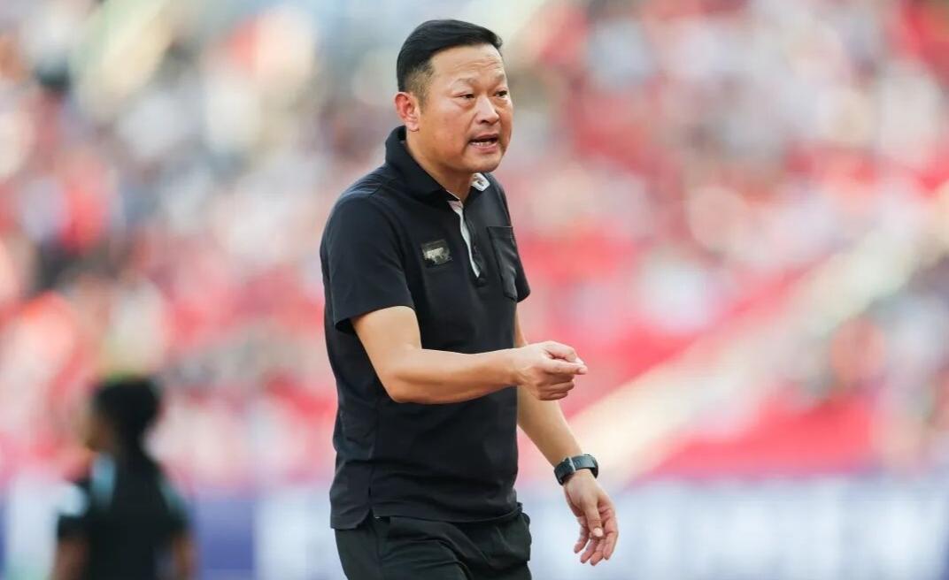 米利西奇下课！潜在三位新主帅谁能接班铿锵玫瑰？
第一位呼声最高的是武汉女足主帅常