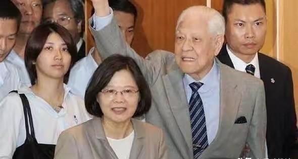 其实很多中国人不知道的是：大部分台独不是100%中国人，他们真正力量也不是来自美