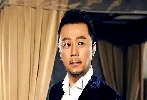 豆瓣9.5分的《父母爱情》，片酬单子扒开一看，吓一跳。
梅婷300万。
郭涛，8