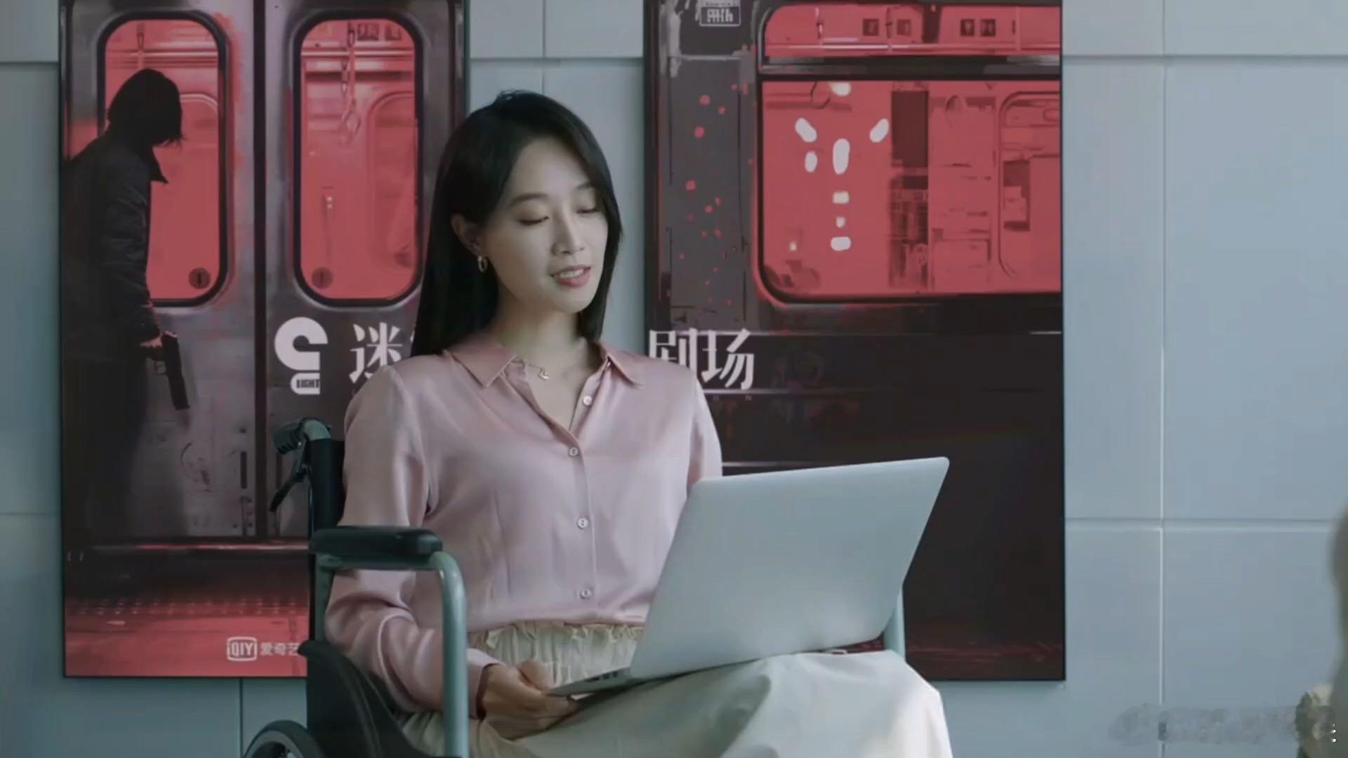 #谁给蓝盈莹递个爽文本子#蓝盈莹的实力也是非常在线的，这一次在错位中展现了一个控