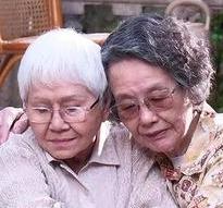 《给阿嬷的情书》之所以能打动观众，主要原因如下：
影片中90%的细节源自真实的华