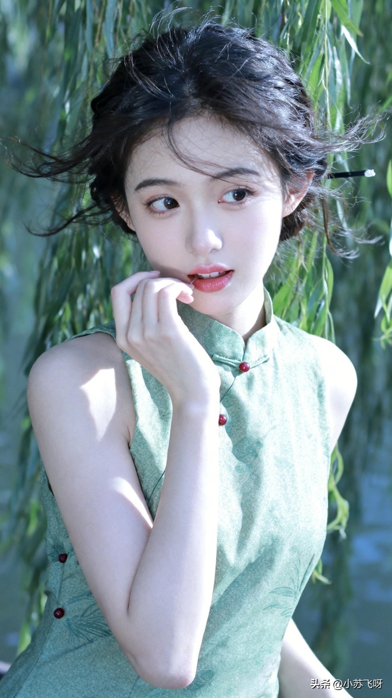 ：咦～有没有人曾告诉你，心动的感觉很奇妙？如果你也有过，请别忘记，就算回到过去，