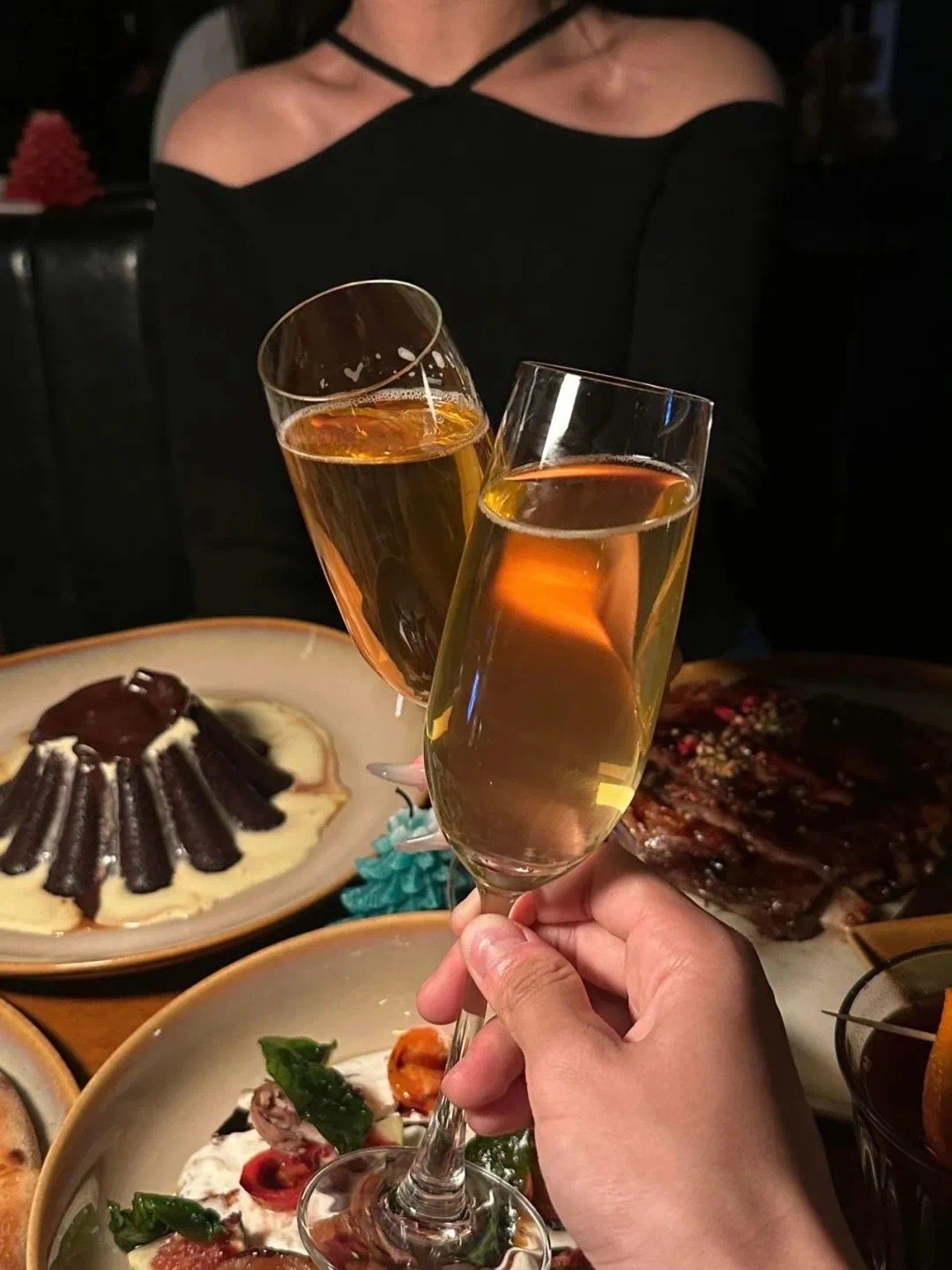 𝗜 𝗰𝗮𝗻･◡･好事永远不会消失 点点头 然后加加油！ ​​​