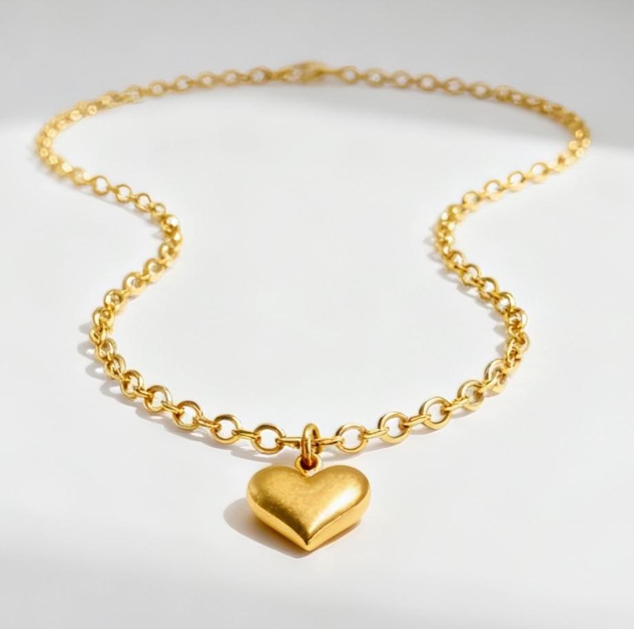 黄金降价了
每克比前两天
下调了30元左右

这行情真像过山车
手头黄金多
又想