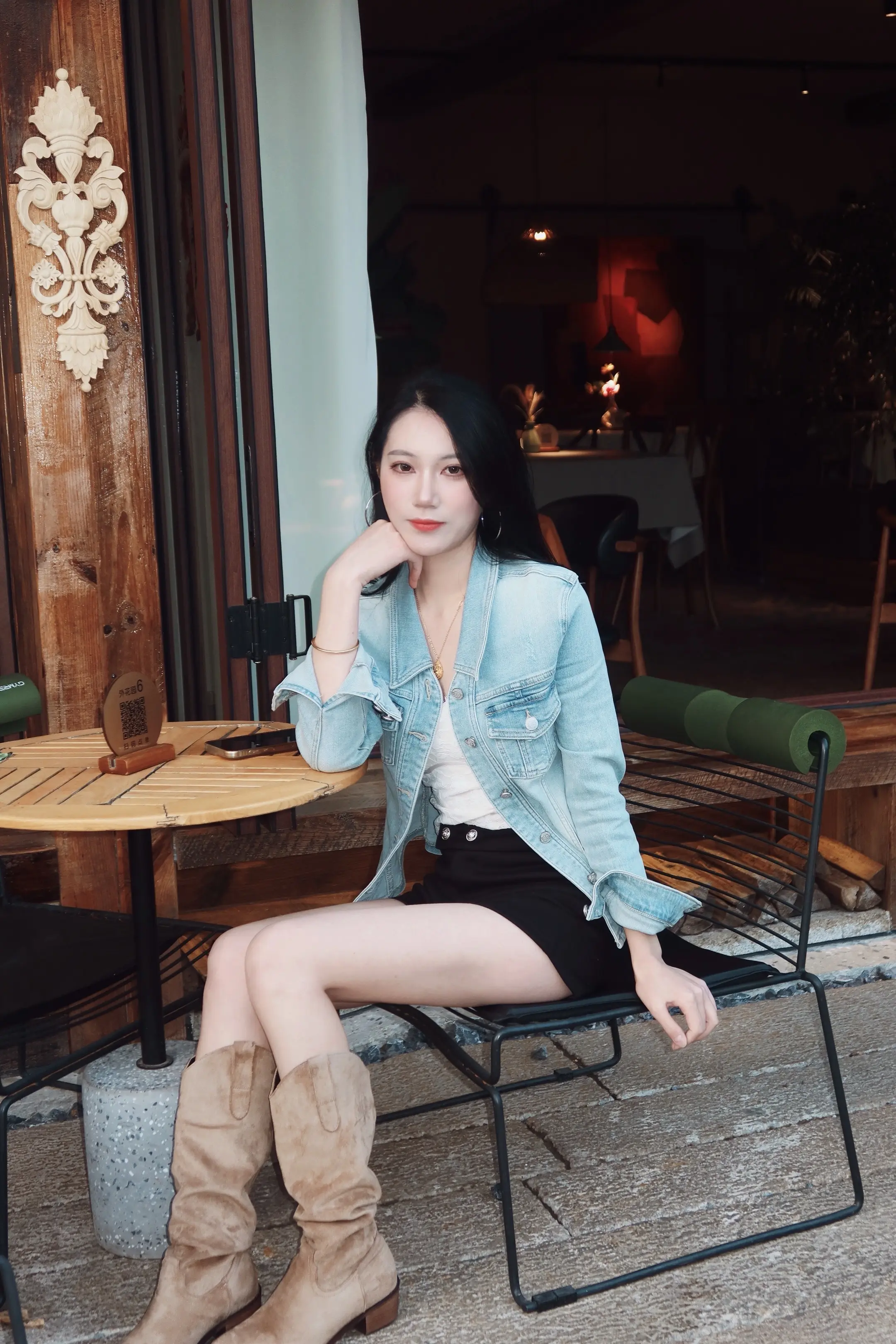 随性穿搭 等我先摆好造型 胶片定格的一瞬间