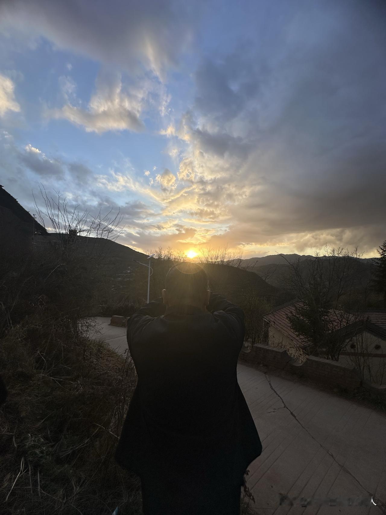 春日生活打卡季落日余晖