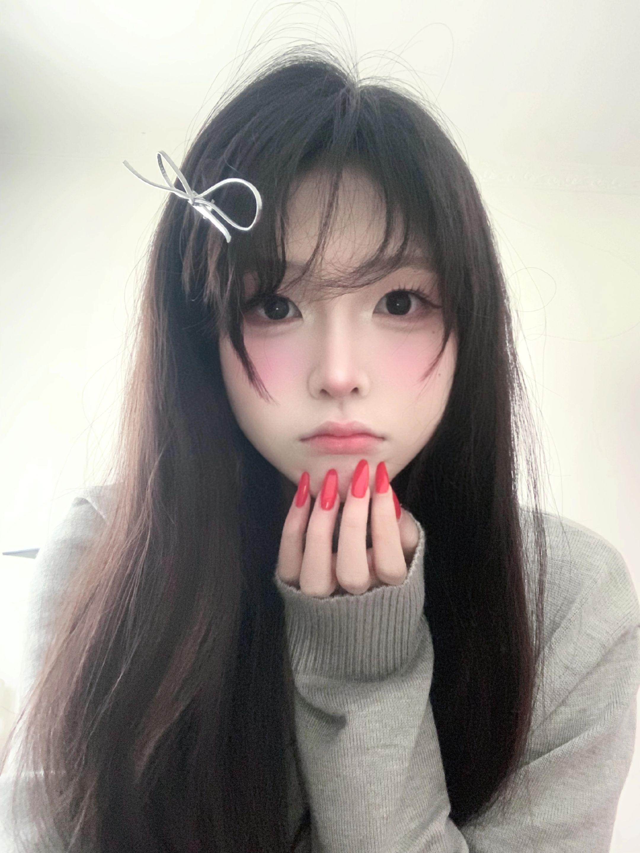 什么都淡淡的 有人捅我一刀 唉 有点痛痛的ᯠ _   ̫  _ ̥ᯄ