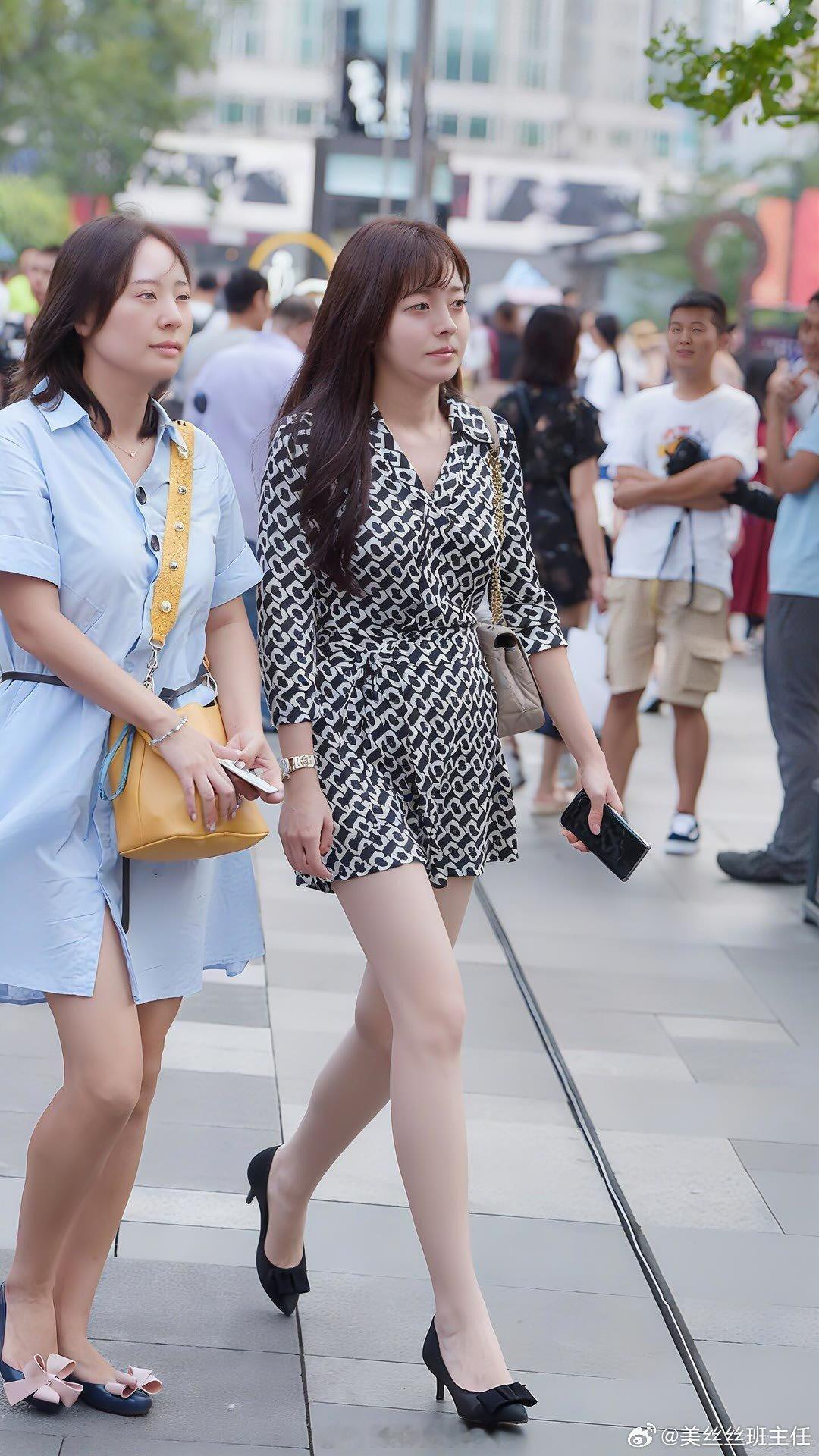 轻熟女神范儿时尚街拍