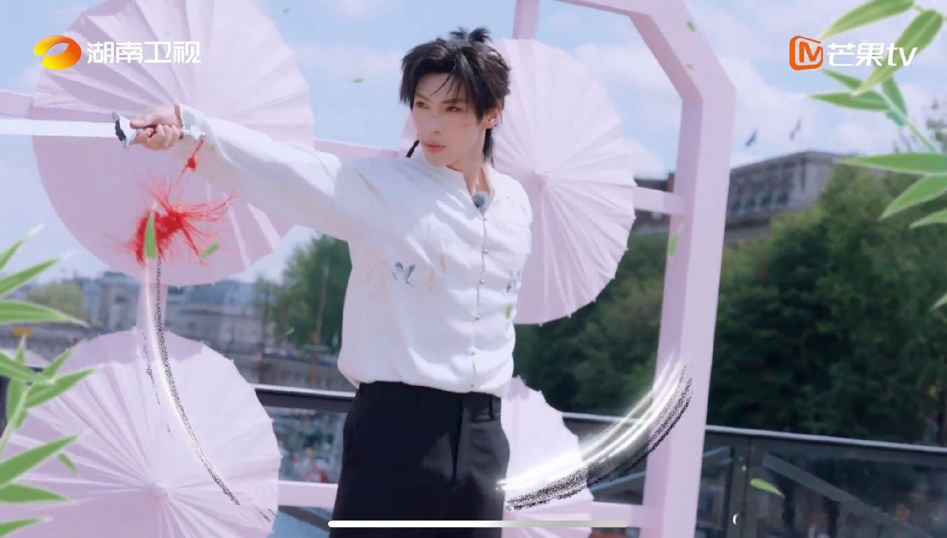 颜安舞剑看呆了外国人传下去颜安真的会武功巴黎合伙人 别不信！真的会武功！快闪活动