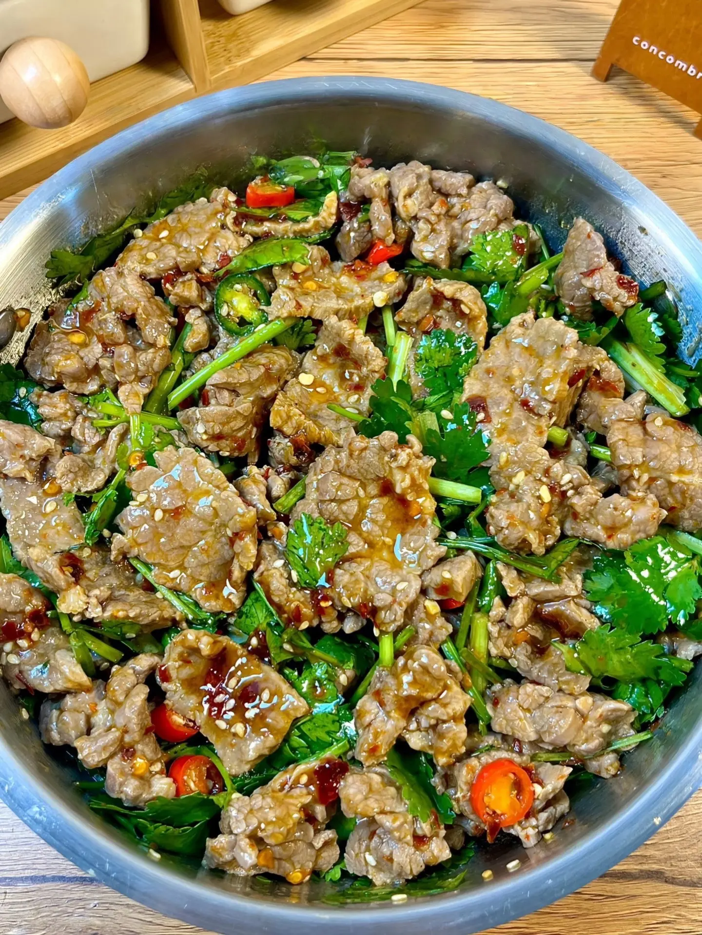 这个香菜拌牛肉真的是一绝！巨好吃！